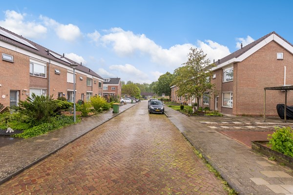 Foto - Te koop: Ruime hoekwoning met potentie!